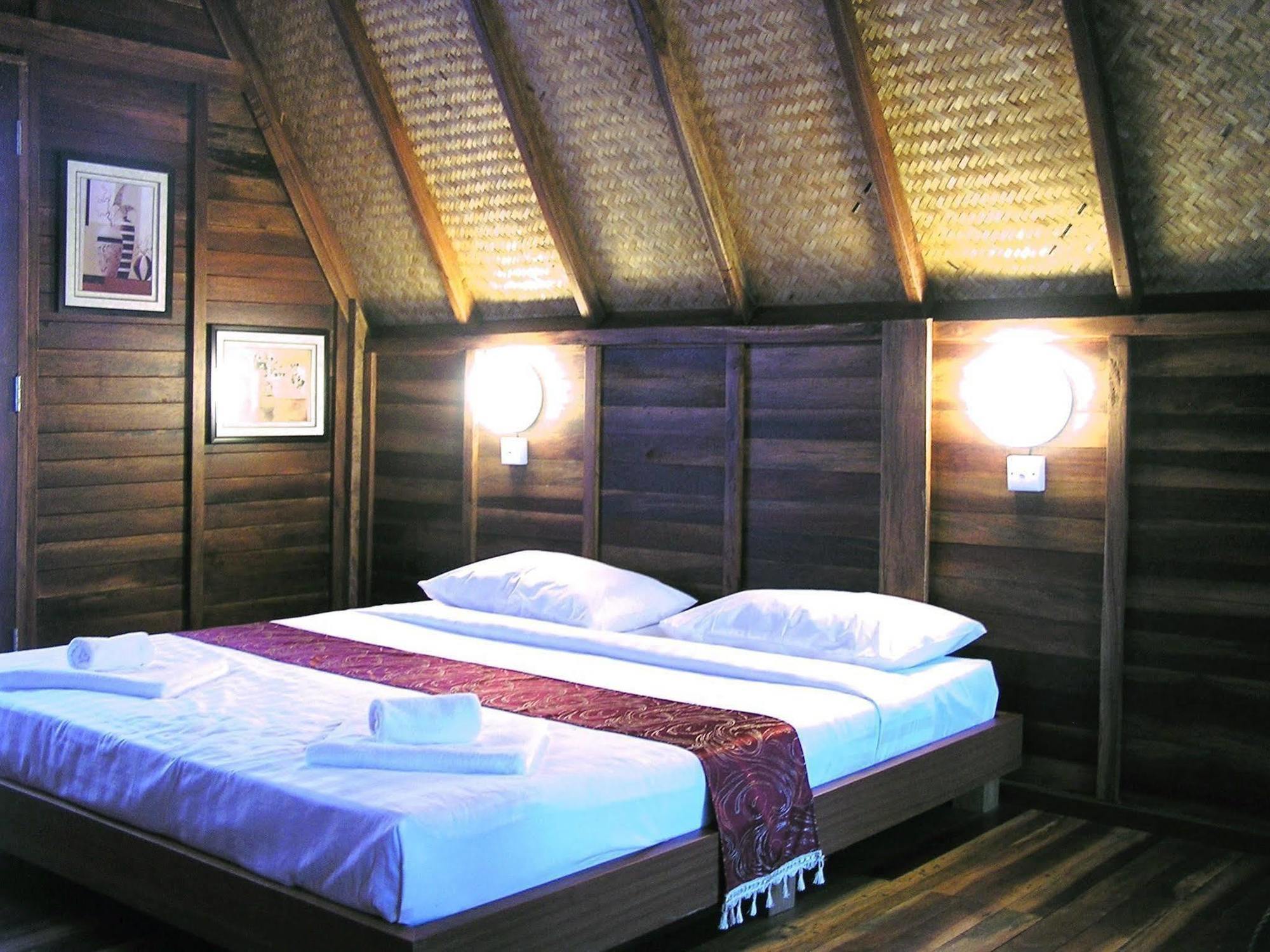 קודאט North Borneo Biostation Resort מראה חיצוני תמונה
